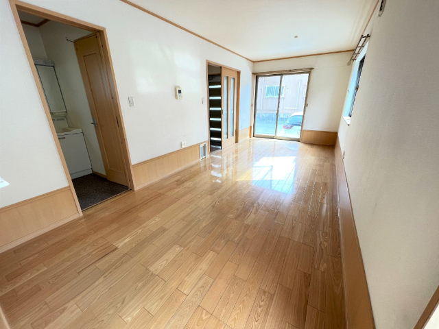 居室・リビング　１３．５帖のリビングです