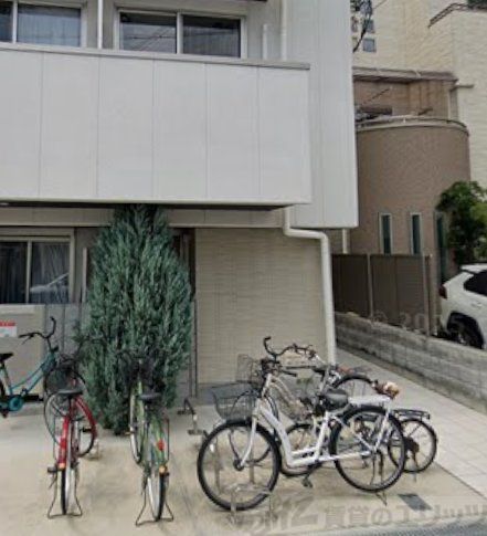 エントランス　外観