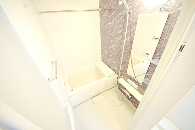 バス・シャワールーム　★★ゆったりとしたバスルーム★★