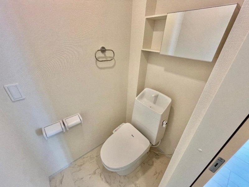 トイレ　図面と現状に相違がある場合には現状を優先