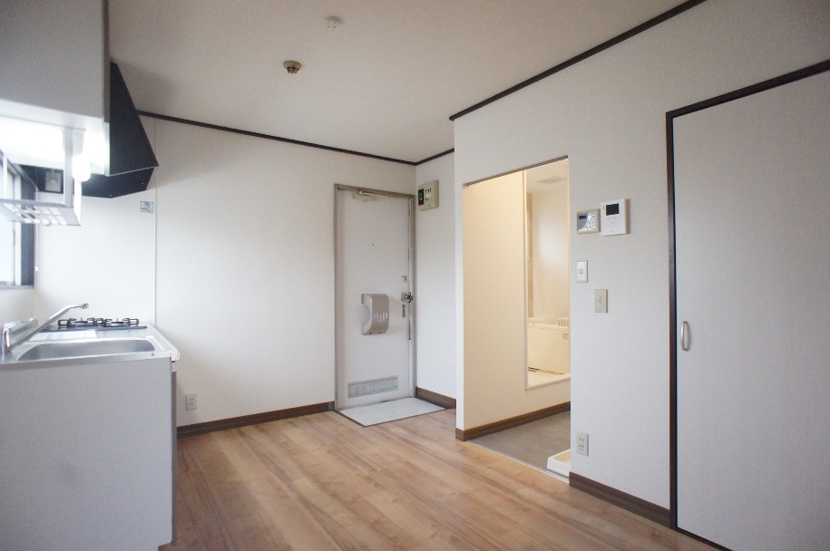 スーパー　Fuji天神橋店（スーパー）まで600m