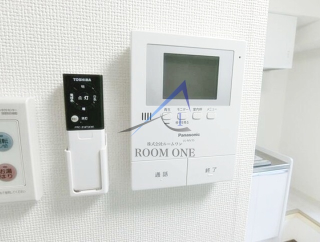 セキュリティ　モニター付きインターホンです。