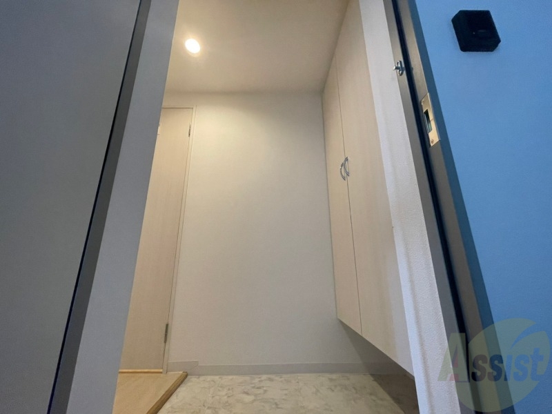 玄関　玄関です。白を基調としていて清潔感があります！