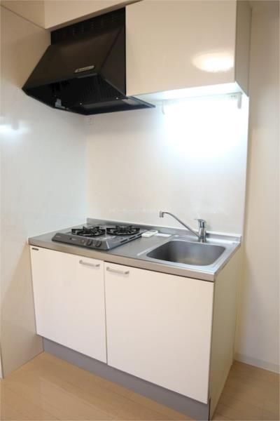 キッチン　コンパクトなキッチンで掃除もラクラク