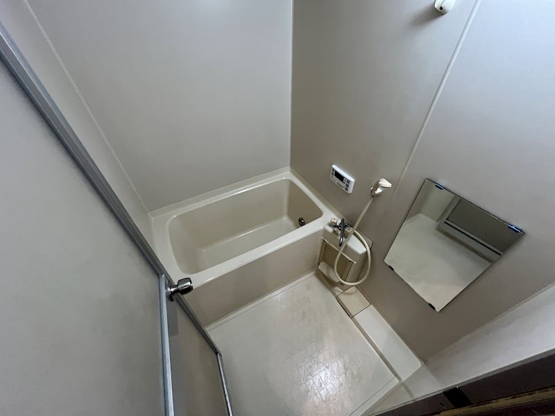 バス・シャワールーム　別号室の参考写真です。