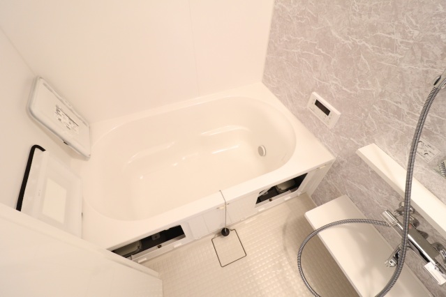 バス・シャワールーム　追い焚き浴室乾燥機付