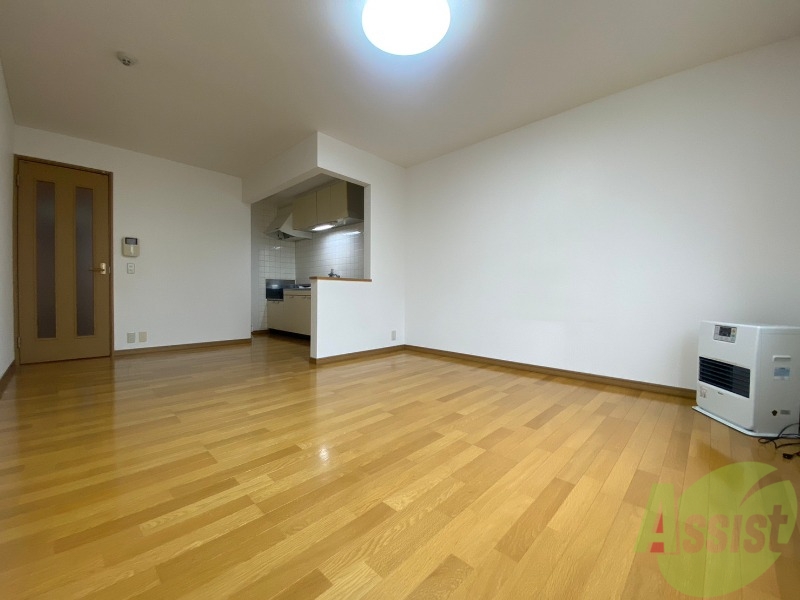 居室・リビング　広くてキレイなお部屋が広がっていて、充実した生活が送れそう。