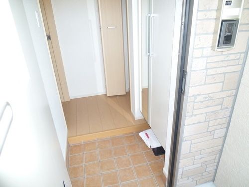 玄関　★お問い合わせはタウンハウジングまで★