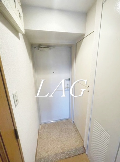 玄関　玄関です。