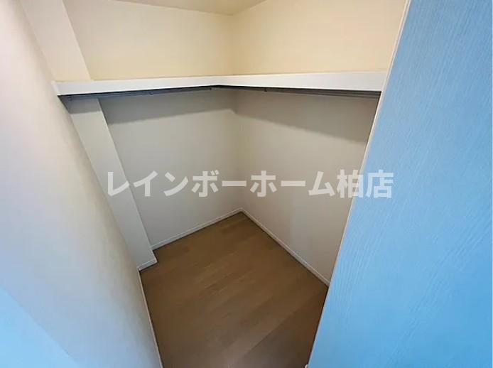 収納　ウォークインクローゼットです