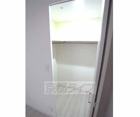 収納　広々ウォークインクローゼット