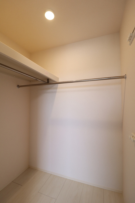 収納　ウォークインクローゼット