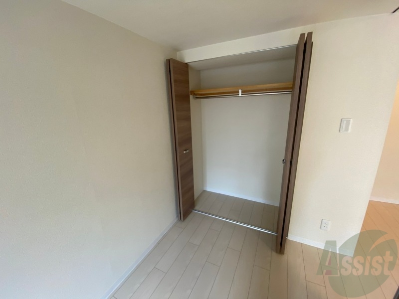 収納　寝室のクローゼットにもたくさん収納出来ますね！