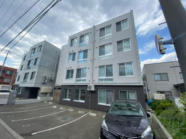 建物外観　札幌市北区北三十二条西「ＪＹＵＮＡ」