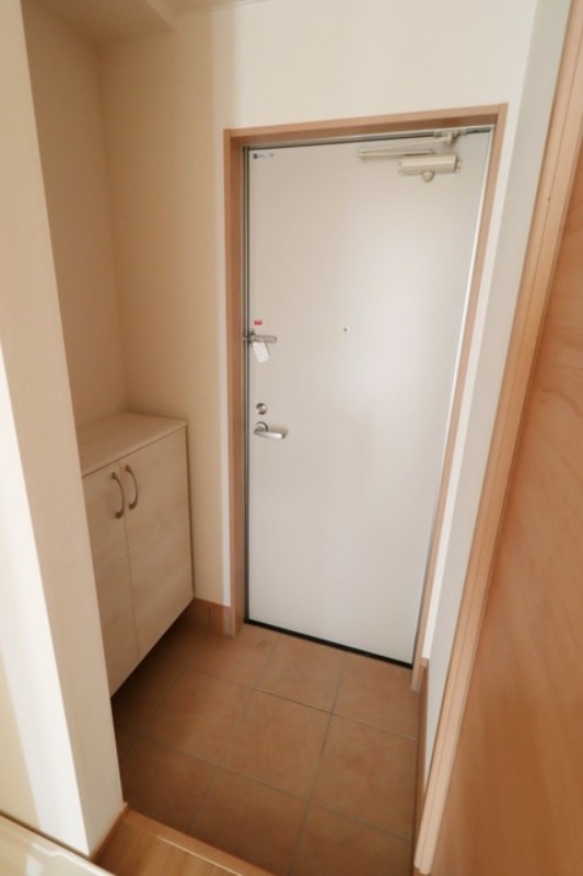 玄関　図面と現状に相違がある場合には現状を優先