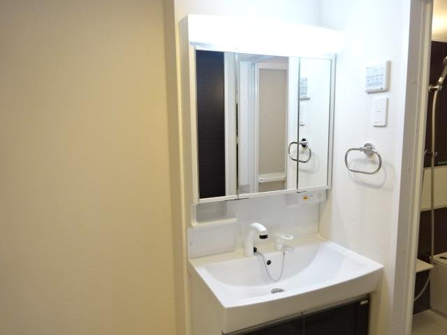 洗面設備　洗髪洗面化粧台