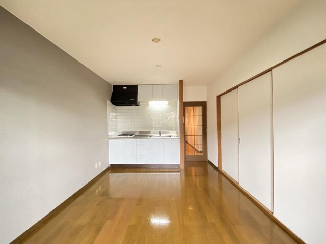 居室・リビング　＊同物件・別部屋の写真の転用です。