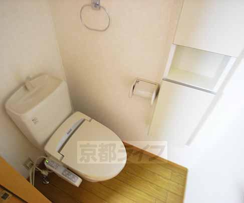 トイレ　ウォシュレット付き便座