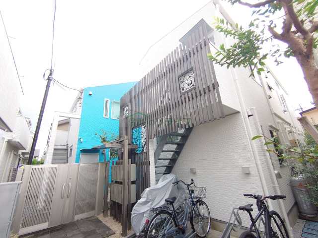 建物外観　mesangeの外観です