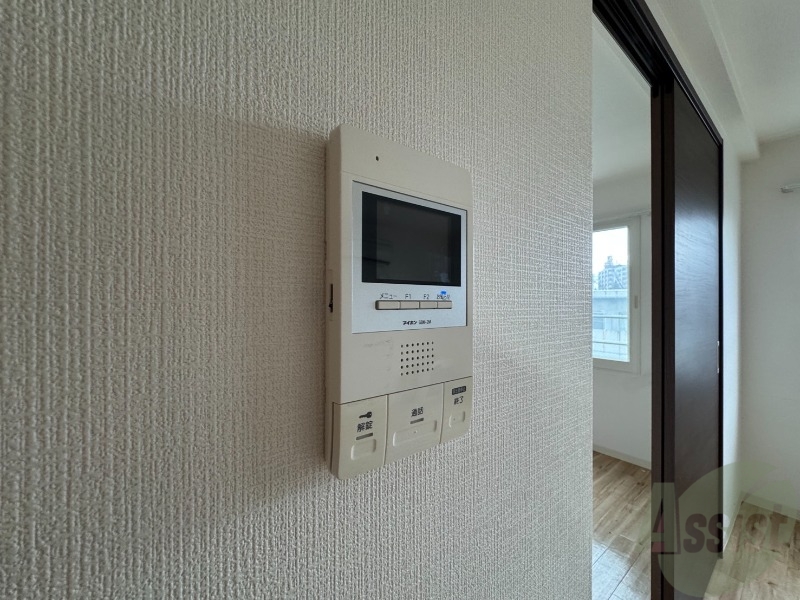 セキュリティ　インターホンは通話ができるので急な訪問があっても安心です。