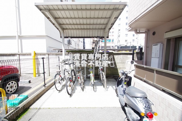 その他共有部分　敷地内駐輪場完備