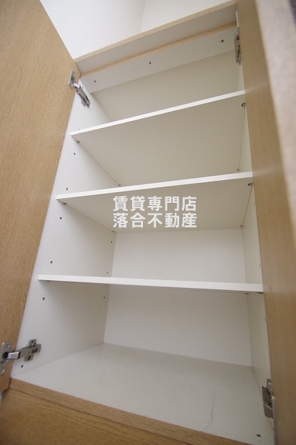 収納　シューズボックスあり