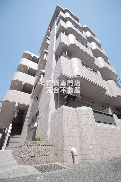 建物外観　鉄筋コンクリート造