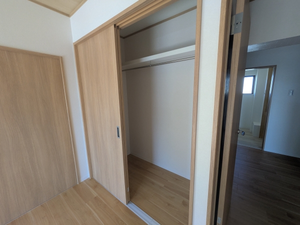 収納　※同間取り他部屋の写真になります。
