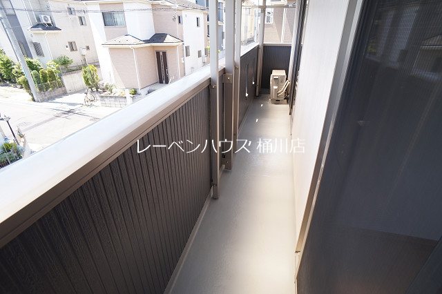 バルコニー　レーベンハウス桶川店へ　048-787-5511