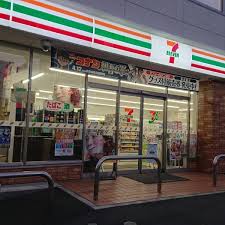 コンビニ　セブンイレブン 横浜港南台4丁目店（コンビニ）まで220m
