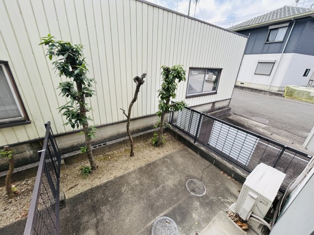庭　たまにはお庭で休日を過ごしてみるのもよいかもしれません