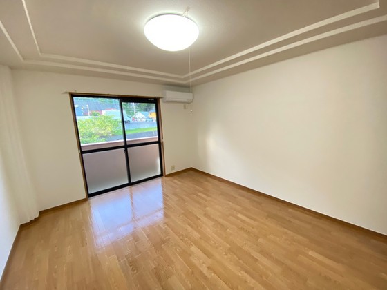 居室・リビング　※別部屋の写真です