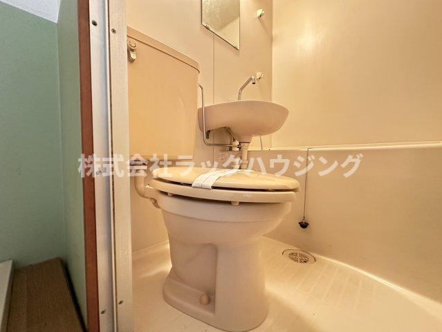 トイレ　【お部屋さがしはラックハウジングにお問合せ下さいませ♪】