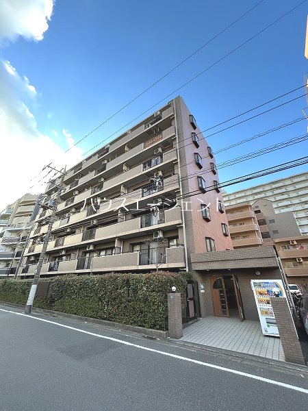 建物外観　生活環境充実の高級賃貸マンションです