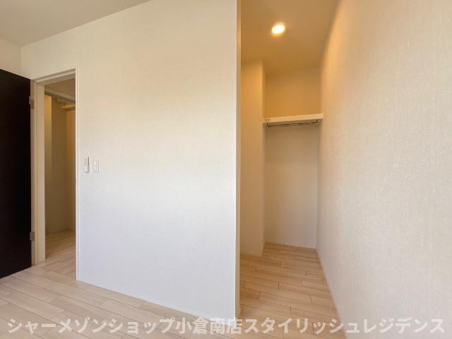 バルコニー　収納