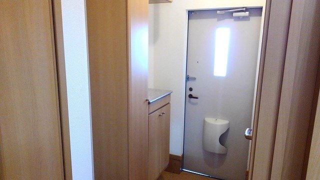 玄関　明るい玄関です