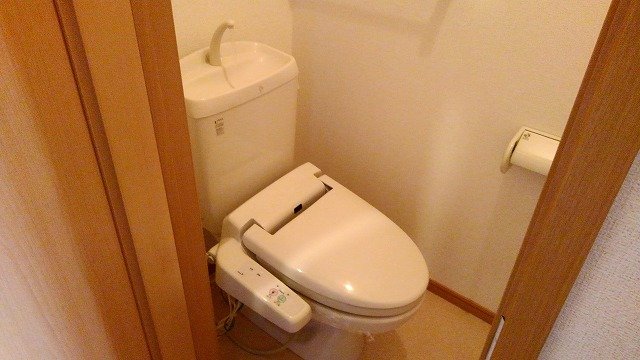トイレ　コンパクトで使いやすいトイレです