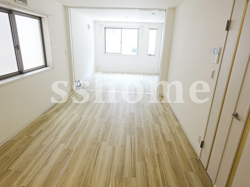 居室・リビング　明るいお部屋です