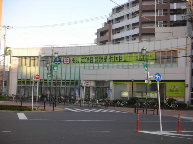 銀行　三井住友銀行（銀行）まで610m