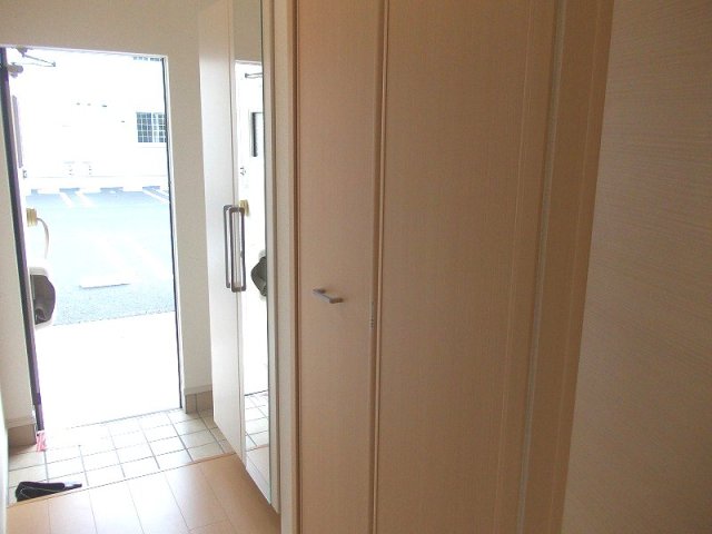 玄関　きれいな玄関です