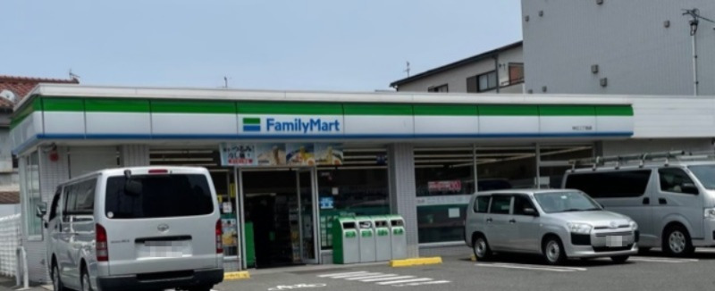 コンビニ　ファミリーマート 中江二丁目店（コンビニ）まで415m