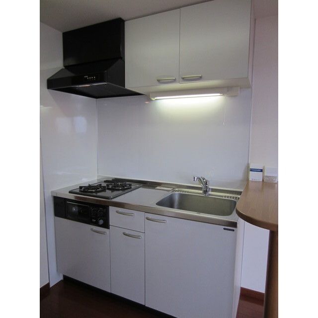 キッチン　※同タイプ別部屋写真