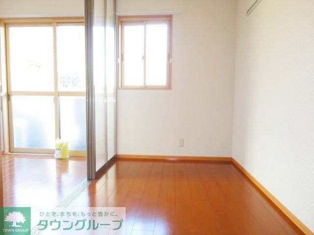 その他部屋・スペース　洋室３帖