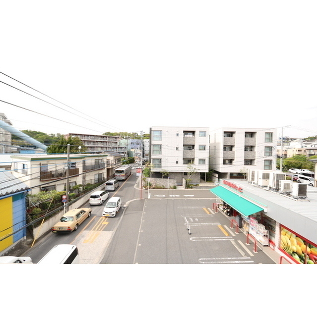 眺望　ルーフバルコニーからは３方向見渡せます！