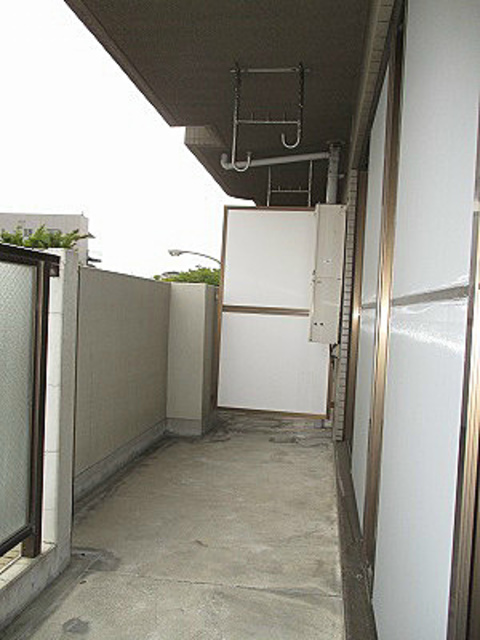 バルコニー　前回募集時の写真です。現況優先