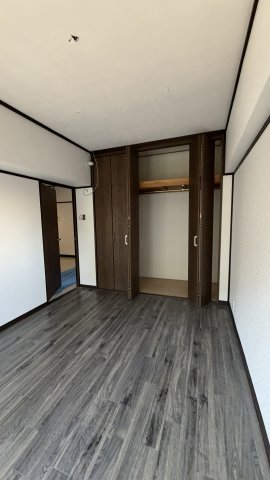 ひがしビルの内装写真