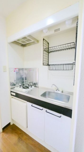 東武東上線 川越駅 徒歩7分 3階建 築33年のキッチン写真