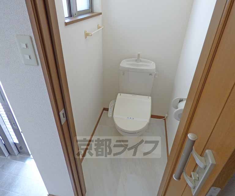 舟屋町貸家のトイレ写真