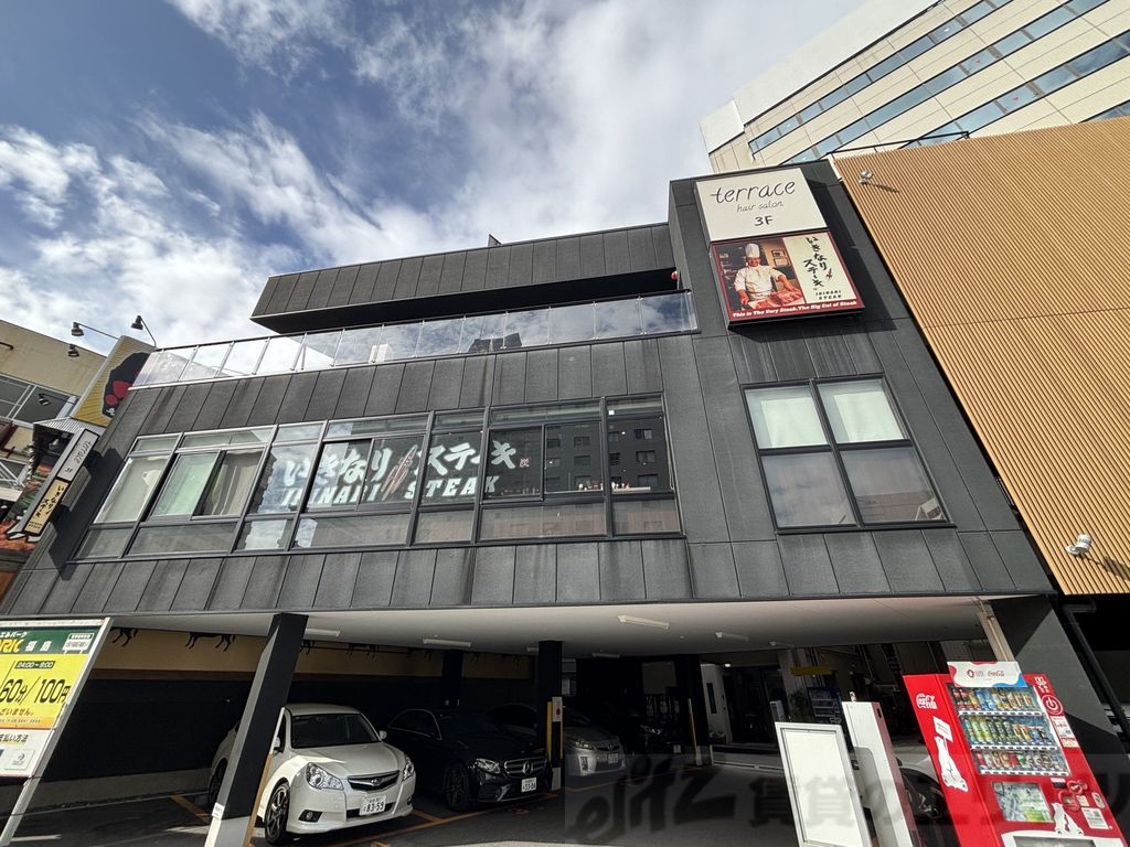 飲食店　いきなりステーキ大阪福島店（飲食店）まで750m
