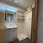 洗面設備　※写真は同じマンションの違う部屋のものになります。